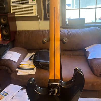 Fender Strat with Maple Fretboard 1987 - 1998 - Black image 14