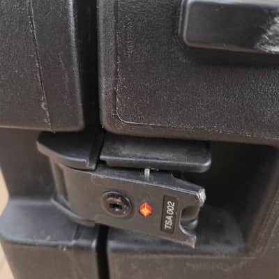 SKB 8U Roto-Molded Rolling Rack Road Case image 9