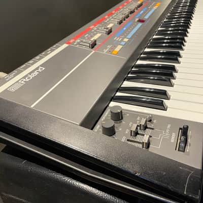 Roland Juno 106s 61-Key Programmable Polyphonic Synthesizer 1984 - 1991 - Black image 5