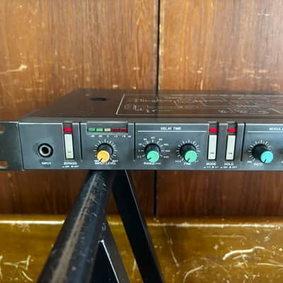 Boss DE-200 Rackmount digital delay Vintage 80s Rack image 3
