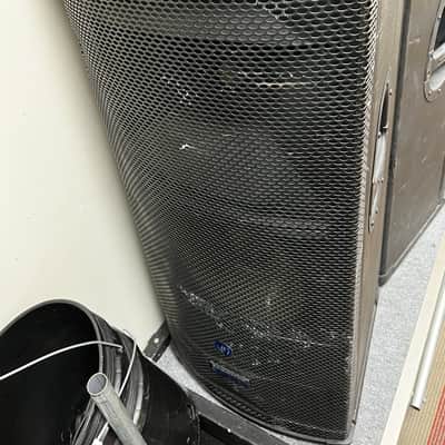 Mackie SR1530z 3-Way Active Loudspeaker 2004 Black image 8