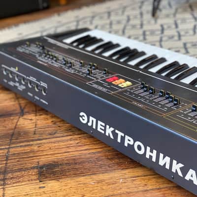 Elektronika EM-25 - Vintage Soviet Synth image 5