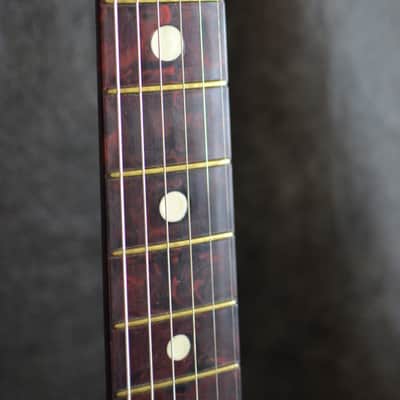 Maccaferri G-40 1953  Plastic Guitar  Very Rare See Demo image 3