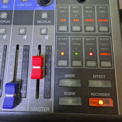 Zoom LiveTrak L-8 Digital Mixer / Recorder image 6