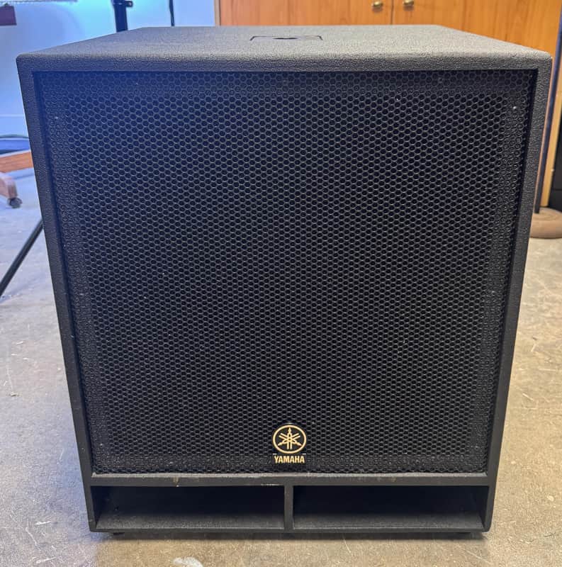 Yamaha CW118V 18 In. Club Concert Series Subwoofer Speaker image 1