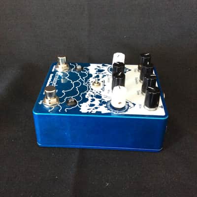EarthQuaker Devices Avalanche Run Stereo Delay and Reverb Pedal Used by Nils Lofgren image 4