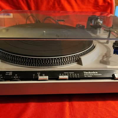 Technics SL-3300 Direct Drive Auto Turntable MINT image 3