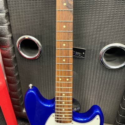 Squier Bullet Mustang HH with Laurel Fretboard 2018 - Present - Imperial Blue image 4