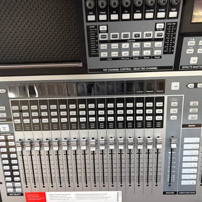 PreSonus StudioLive 32SX Compact 32-Channel Digital Mixer and USB Audio Interface 2019 - Present - Black / Silver image 2