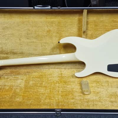 Kramer Forum III Bass image 2