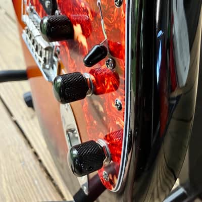2014 Fender American Standard Stratocaster with Maple Fretboard 2008 - 2016 - 3-Color Sunburst image 4