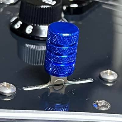 Kinnatone BLUE KNURLED Aluminum Switch Tip for 3 or 5 way Black image 3