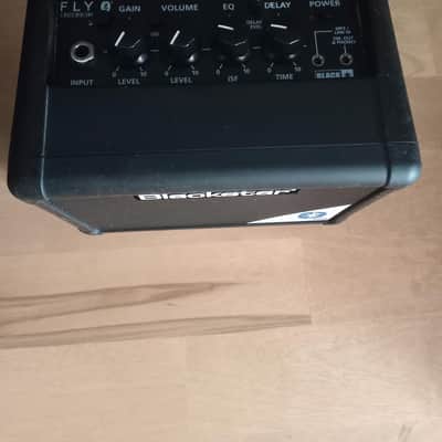 Blackstar Fly 3 3-Watt 1x3" Battery-Powered Mini Guitar Combo 2014 - Present - Black image 2