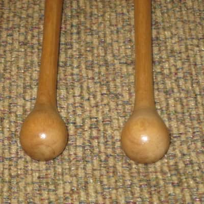 ONE pair new old stock Adams CD9 Cloyd Duff # 9 Hickory Flip Stick (Timpani Flip Stick) CORE: Both cores on one piece turned hickory with bulb shaped wood on one end and small felt ball opposite / TONE COLOR: Extremely bright to general, similar to # 3 image 13