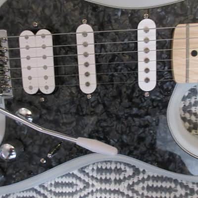 ~Cashified~ Kramer Strat-Style Pewter Rock 'n' Roller image 3