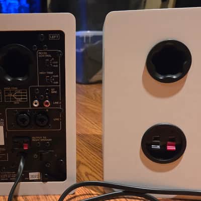 Yamaha HS4 4" Active Studio Monitor (Pair) 2024 - Present - White image 2