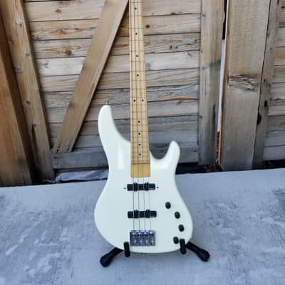 G. Gould (Modulus) USA GGj4 Maple Neck 4 String Jazz EMG 9v Bass Guitar White & Gator Deluxe Case image 3