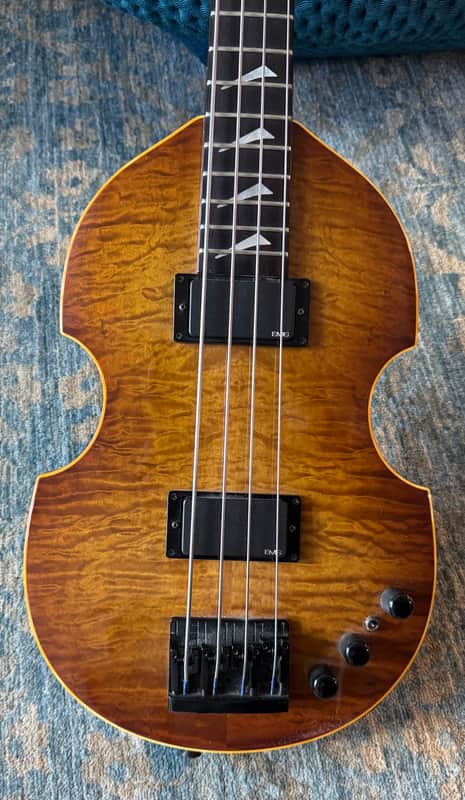 Hamer Violin/Hofner Beatle Bass style 1991 - Antique burst image 1