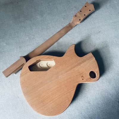 Tagima Guitar Tiger Maple Top Body with Mahogany Neck, Rosewood Fingerboard image 4