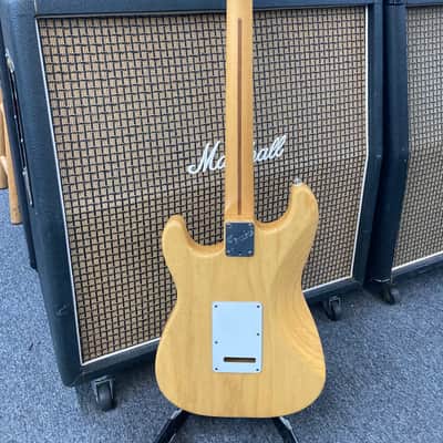 1995 Fender Strat Plus Deluxe with Maple Fretboard - Natural image 5