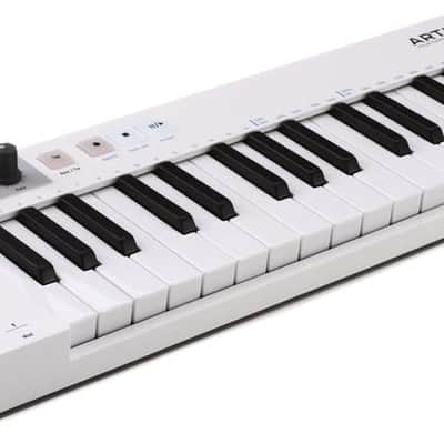 Arturia KeyStep 430201 32-key Compact Keyboard Controller/Sequencer with Microfiber and Free EverythingMusic 1 Year Extended Warranty image 4