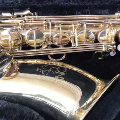 Conn International Tenor Saxophone Sax 86M w/ Case & Accessories image 4