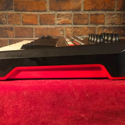 Akai MPK225 MIDI Keyboard Controller w/ USB Cable image 8
