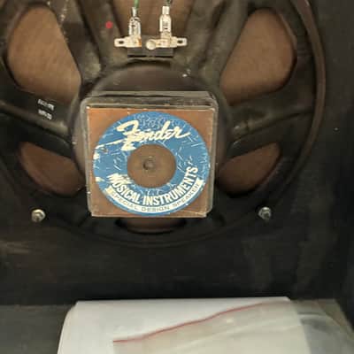 1973 Fender Musicmaster Bass 12-Watt 1x12" Bass Combo 1970 - 1980 - Silverface image 11