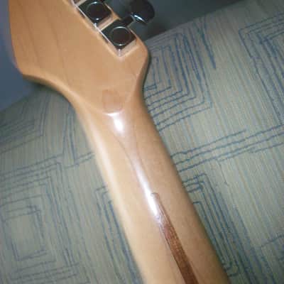 Fender Standard Stratocaster with Maple Fretboard 1998 - 2001 - Midnight Blue image 6