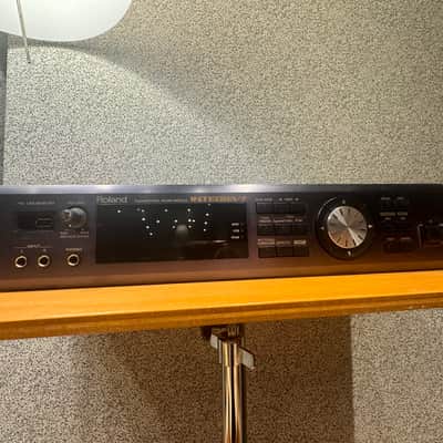 Roland Integra-7 mid 2010's - grey