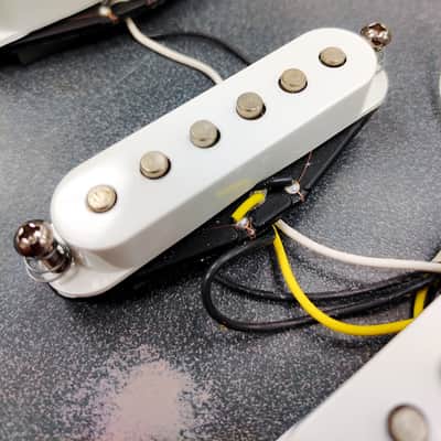 Unbranded Strat-Style SSS Ceramic Single-Coil Pickup Set – White Covers image 9