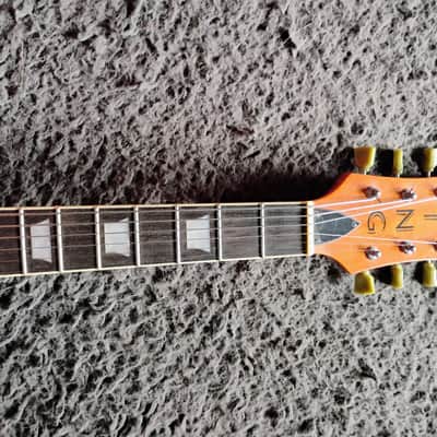 King Les Paul style - Gold image 8