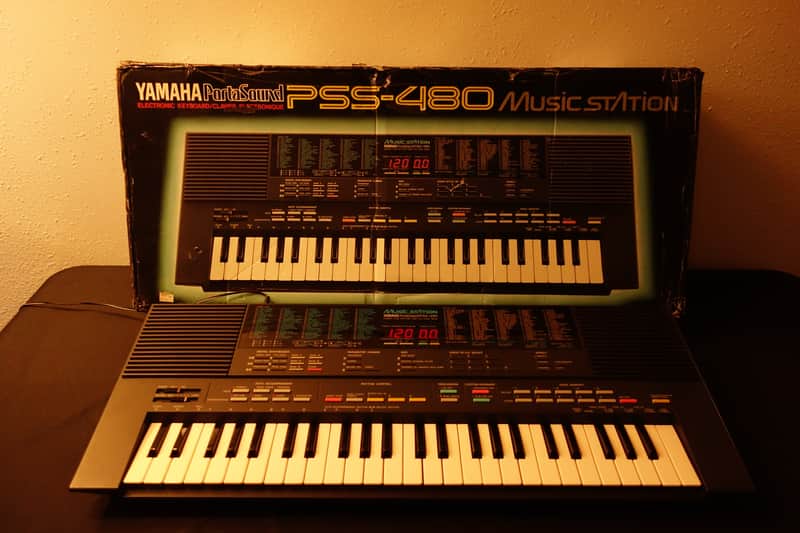 Yamaha PSS-480 digital synthesizer image 1