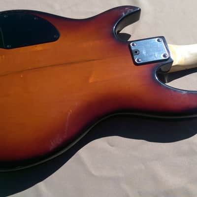 1984 Peavey Foundation FL Fretless Bass sunburst image 5