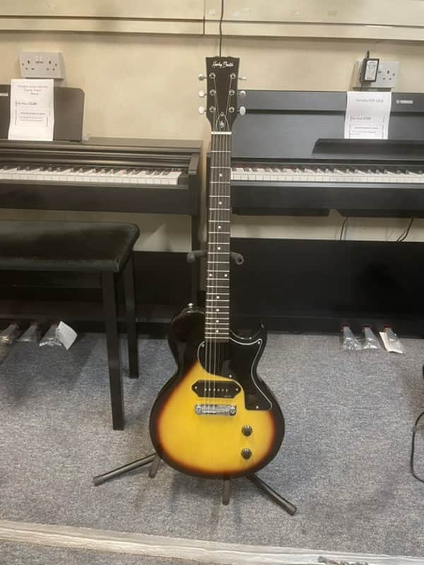 Harley Benton SC-Junior Guitar Vintage Sunburst Second Hand image 1