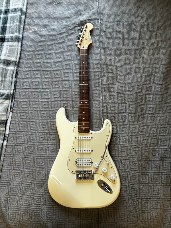 Fender Standard HSS Stratocaster 1998 - 2005 | Reverb