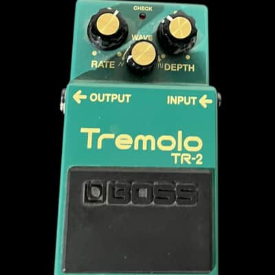 Boss TR-2 Tremolo (Silver Label) 1997 - Present - Green X12395 image 1
