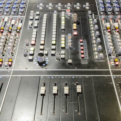 API Legacy plus recording and mixing console image 5