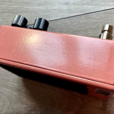 Walrus Audio Monument Harmonic Tap Tremolo V2 2018 - Present - Coral / Black image 6