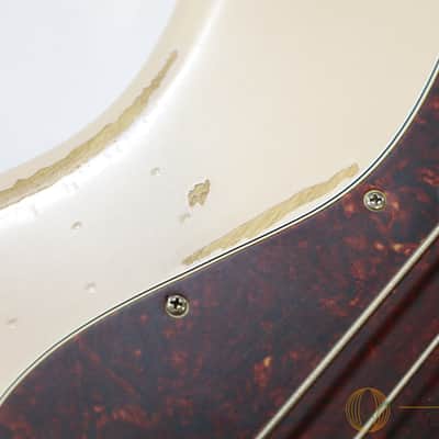 Fender Road Worn FLEA Jazz Bass Shell Pink image 11