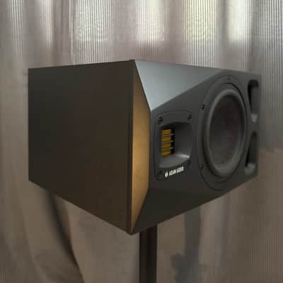 Adam A7V studio monitors (pair) image 2