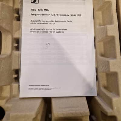 Sennheiser EM 100 G4 Wireless Receiver 1G8 band 1785 - 1800 MHz image 3