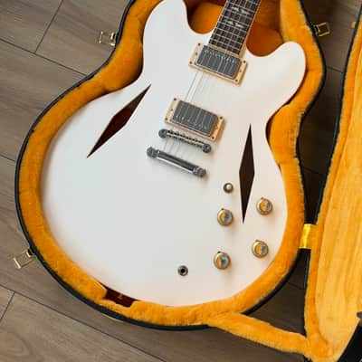 SIGNED ✍️Gibson Custom Shop White Limo Dave Grohl DG-335 Alpine White SIGNED✍️ BY DAVE GROHL 50 PIECES WORLDWIDE RARE Foo Fighters (VIDEO) image 2