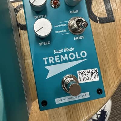 Supro Dual Mode Tremolo V2 Amplitude and Harmonic Tremolo & Drive Pedal w/Box image 2