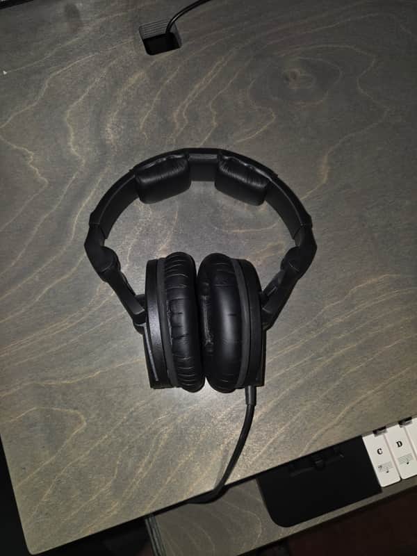 Sennheiser HD 280 Pro Over Ear Headphones 2010s - Black image 1
