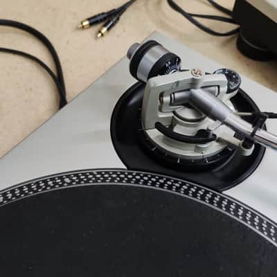 Pair of Technics SL-1200MK2 Turntables – Silver | Legendary Direct Drive DJ Turntables image 8