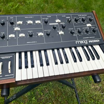 Moog Prodigy Midi + Cv/gate 32-Key Monophonic Analog Synthesizer 1979 - 1984 - Black image 3