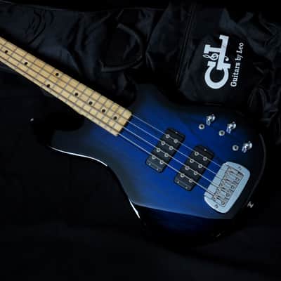 G&L Tribute Series L-2000 Bass with Maple Fretboard 2011 - Blueburst image 2
