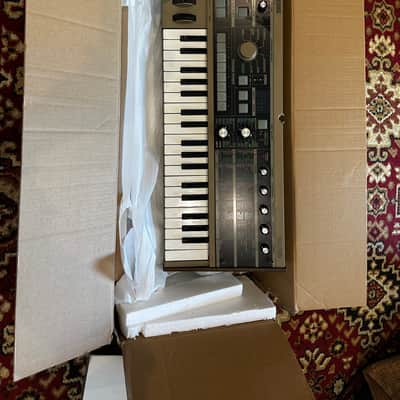 Korg Microkorg - wie neu - nur zum Testen benutzt