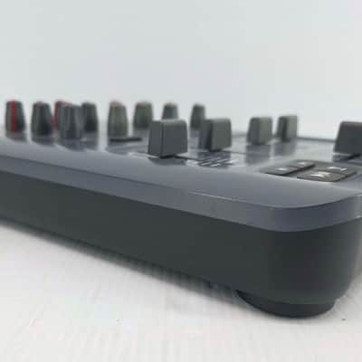 Immagine M-Audio X-Session Pro DJ MIDI Controller/Mixer 2000s - Gray - 3